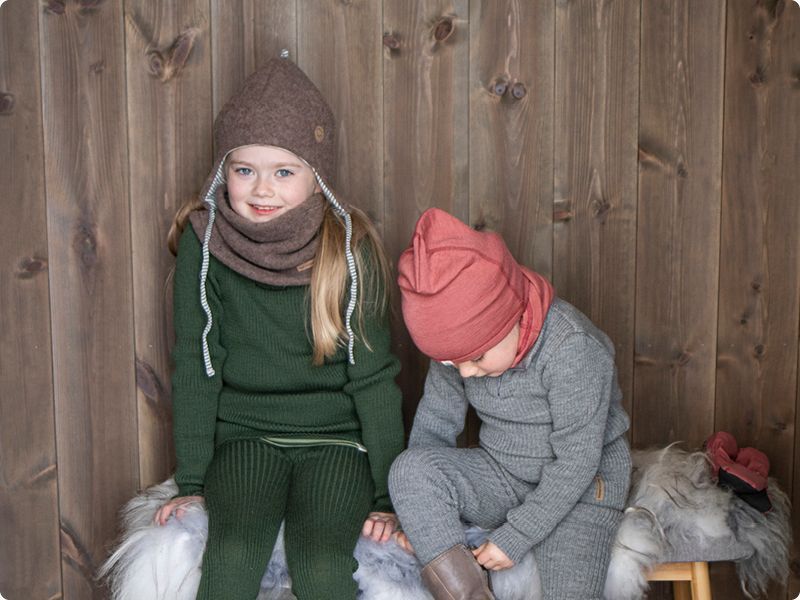 Jenter i Nøstebarn-ull på hyttetur