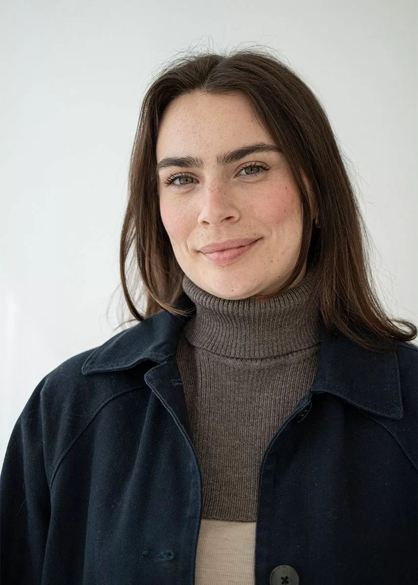 Hals i ribbestrikket ull