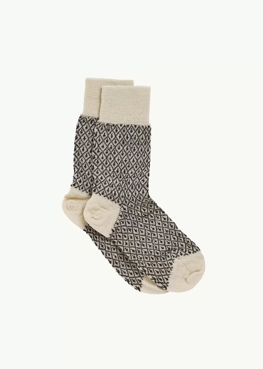 Tynne ullsokker med mønster