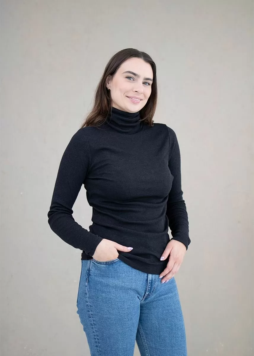 Polotrøye i finribbet ull med silke 