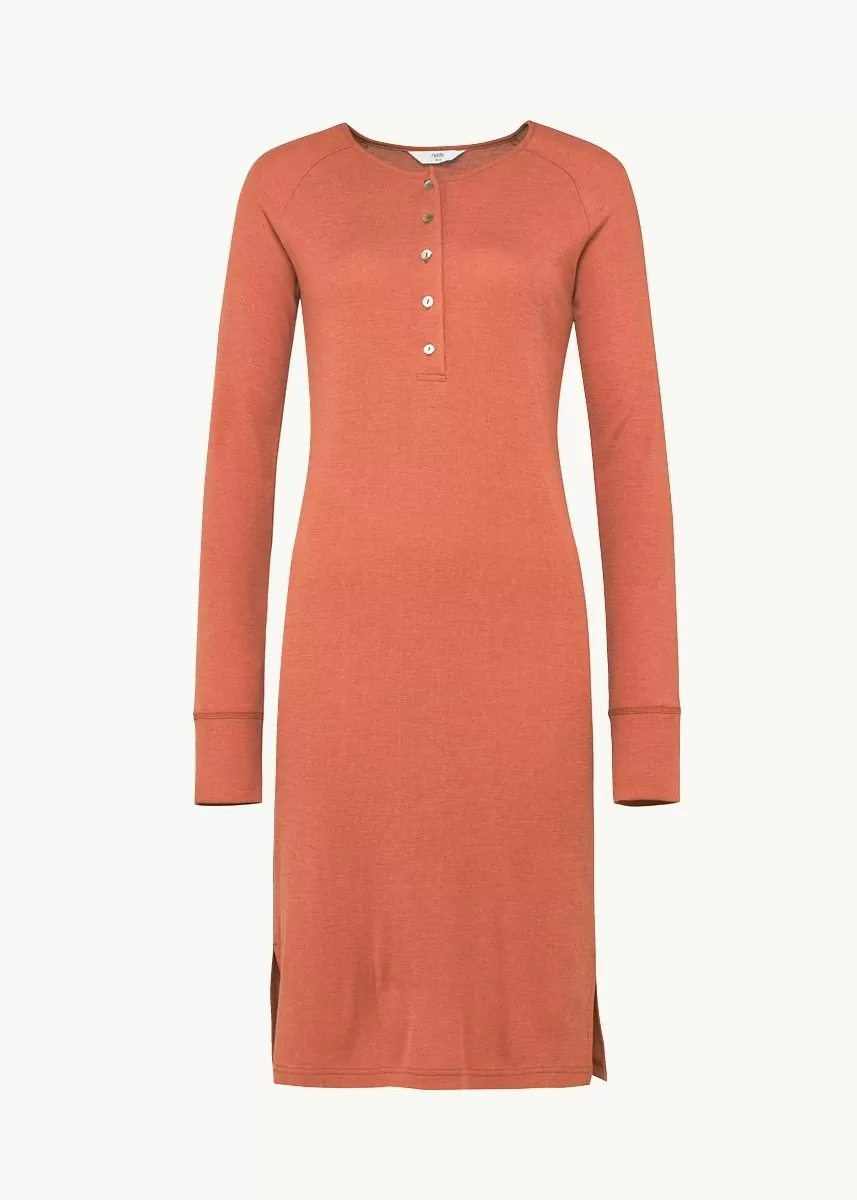 Kjole med knapper