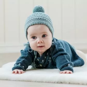 Arnegutt Lue - Strikk